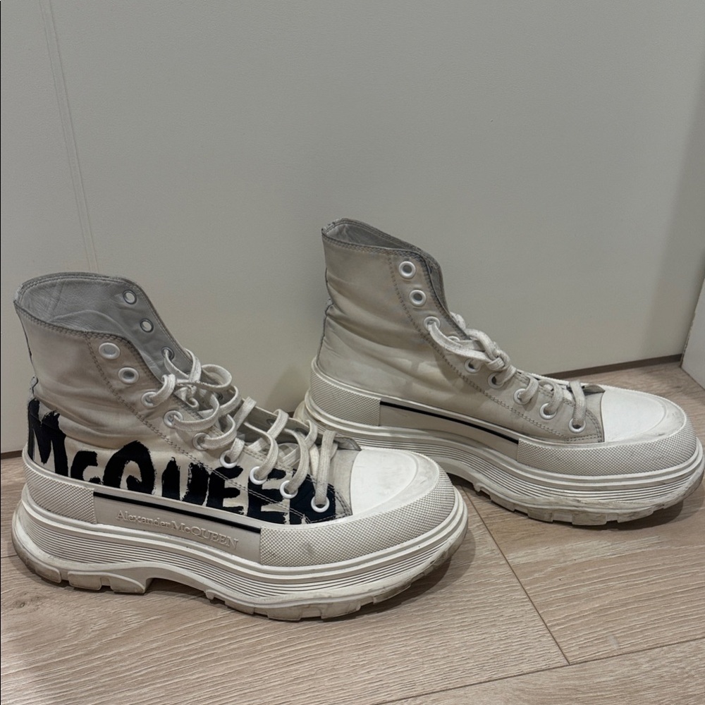 Alexander McQueen Off-White High-Top Lace-Up Platform Boots with Black Logo